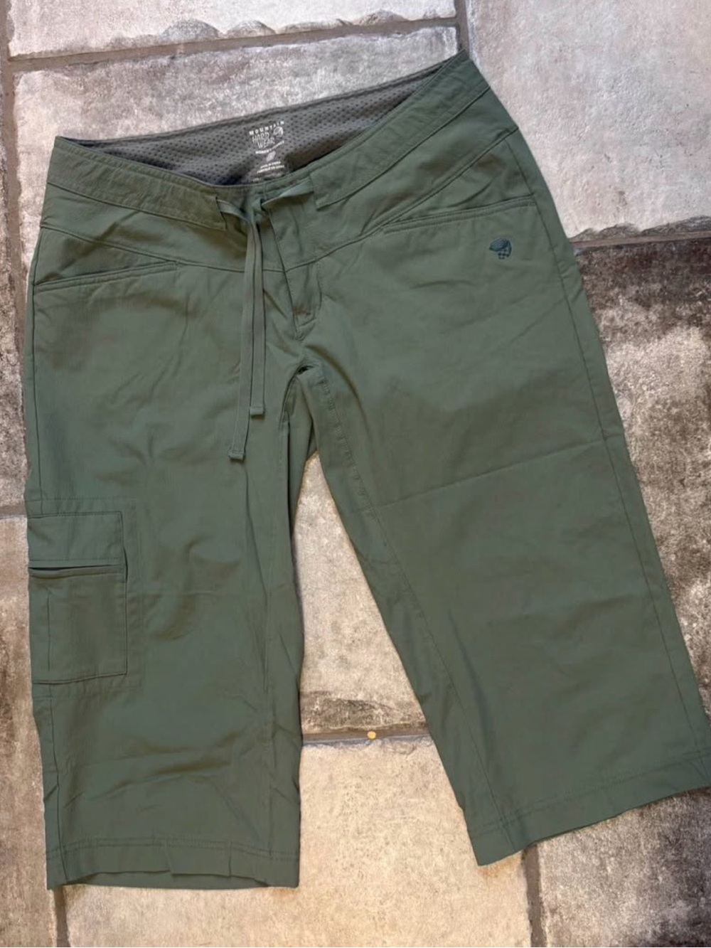Mountain Hardwear Olive Green Drawstring Cargo Capri Pants
